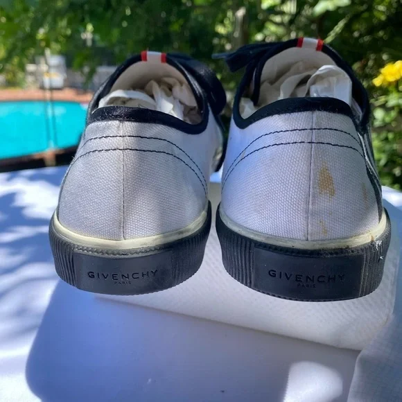 Authentic Givenchy Black & White Canvas Logo Sneakers Size 39 (US 9)